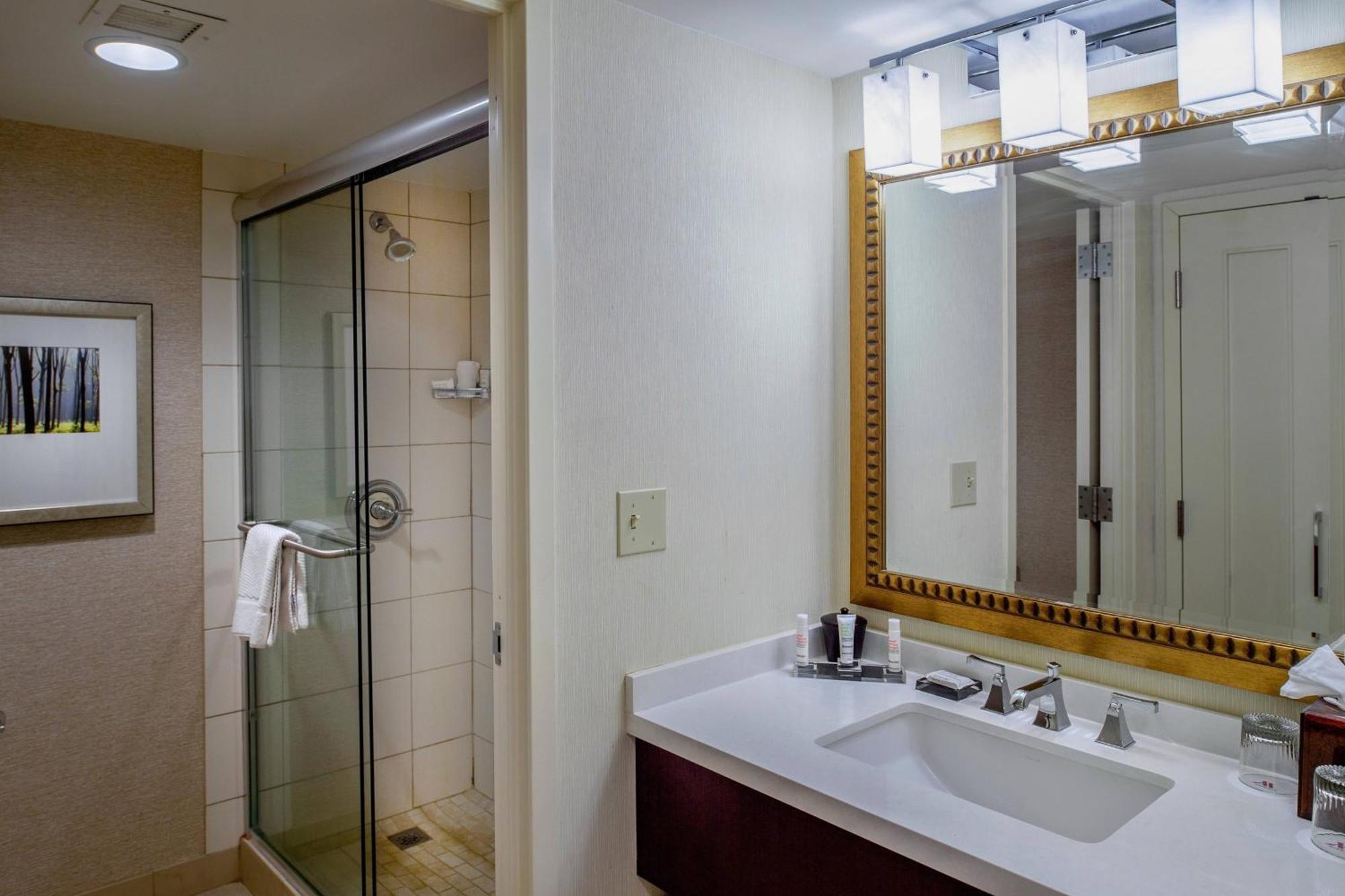Marriott St. Louis West Hotel Chesterfield Court House Buitenkant foto