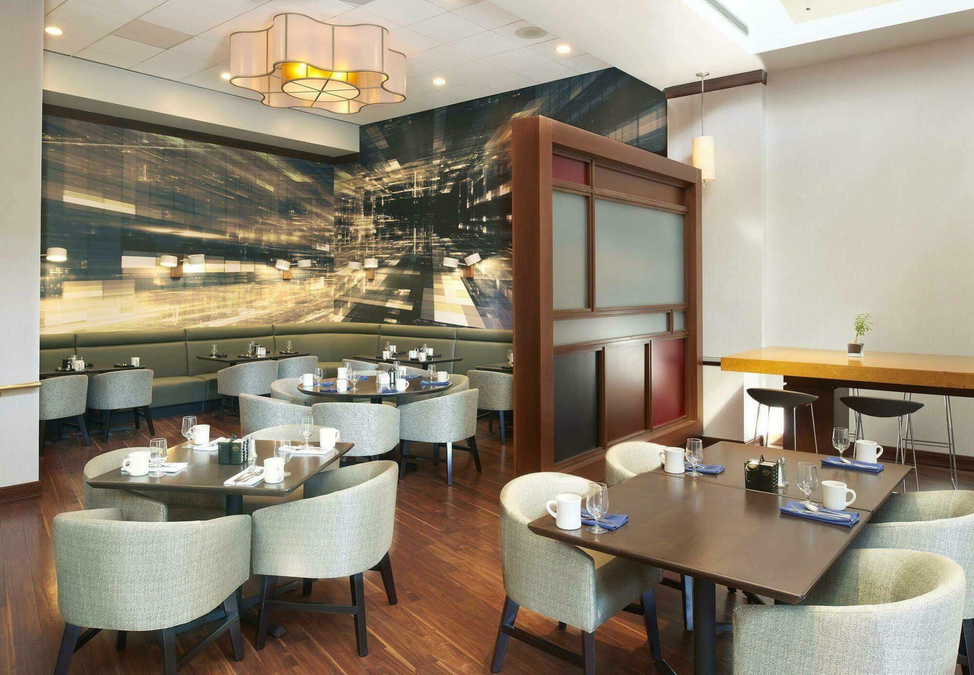 Marriott St. Louis West Hotel Chesterfield Court House Buitenkant foto